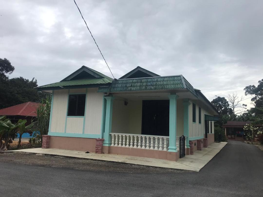 Opro S&S Homestay Pagoh Malay Only Muar Exteriör bild