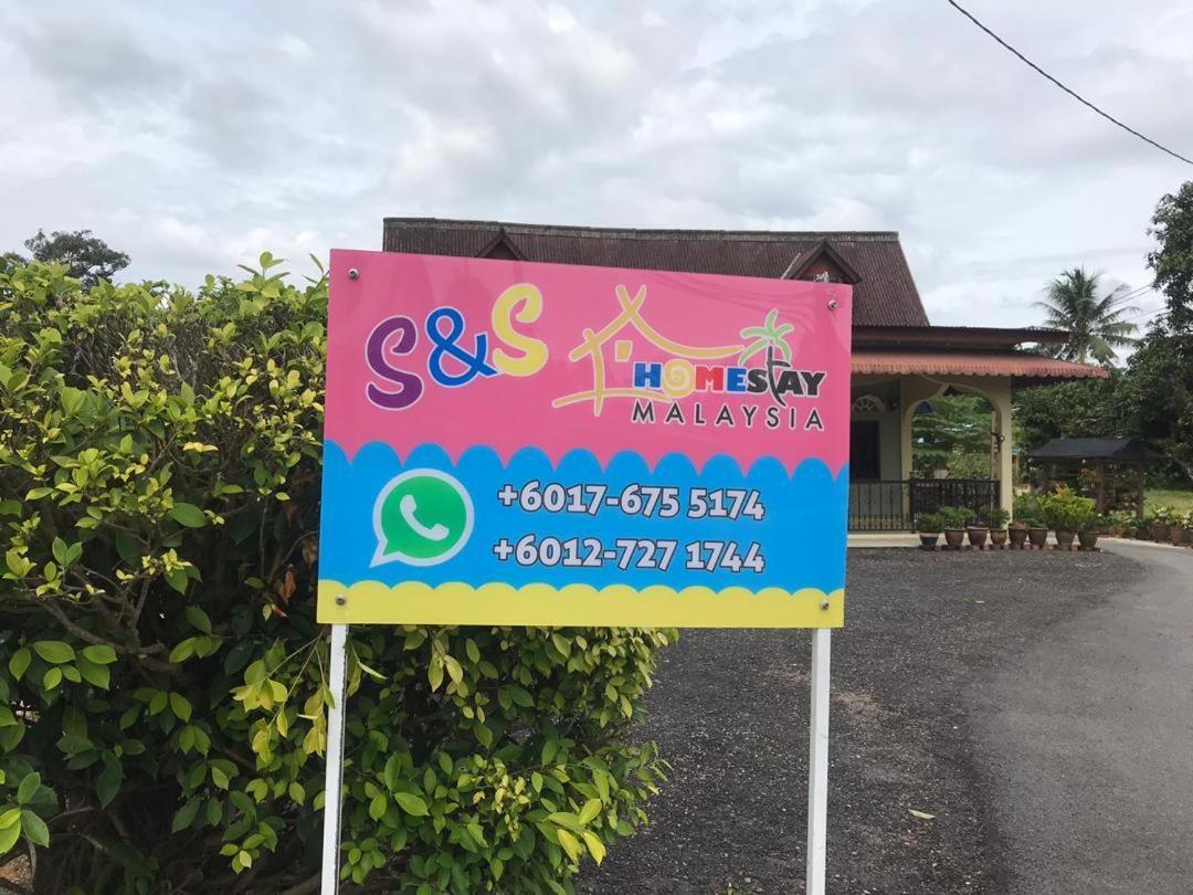 Opro S&S Homestay Pagoh Malay Only Muar Exteriör bild