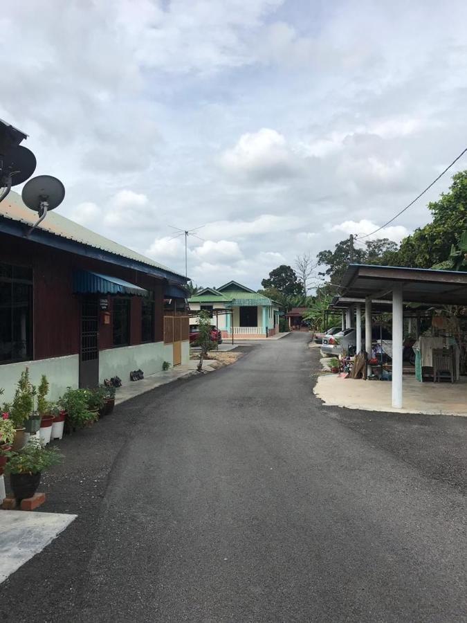 Opro S&S Homestay Pagoh Malay Only Muar Exteriör bild